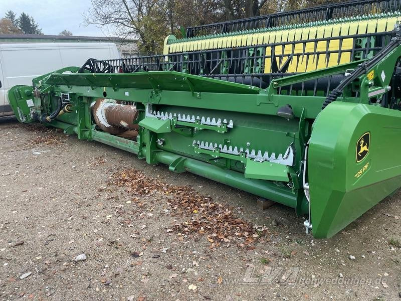 John Deere T670 i - حصادة موحَّدة: صورة 4 John Deere T670 i - حصادة موحَّدة: صورة 4