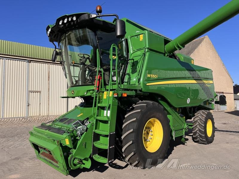 John Deere W550 - حصادة موحَّدة: صورة 2 John Deere W550 - حصادة موحَّدة: صورة 2