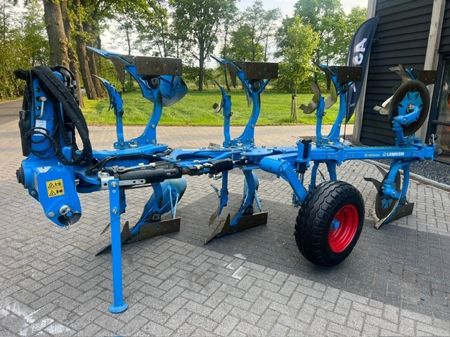 LEMKEN 4-scissor vario plough - معدات حرث التربة: صورة 1 LEMKEN 4-scissor vario plough - معدات حرث التربة: صورة 1