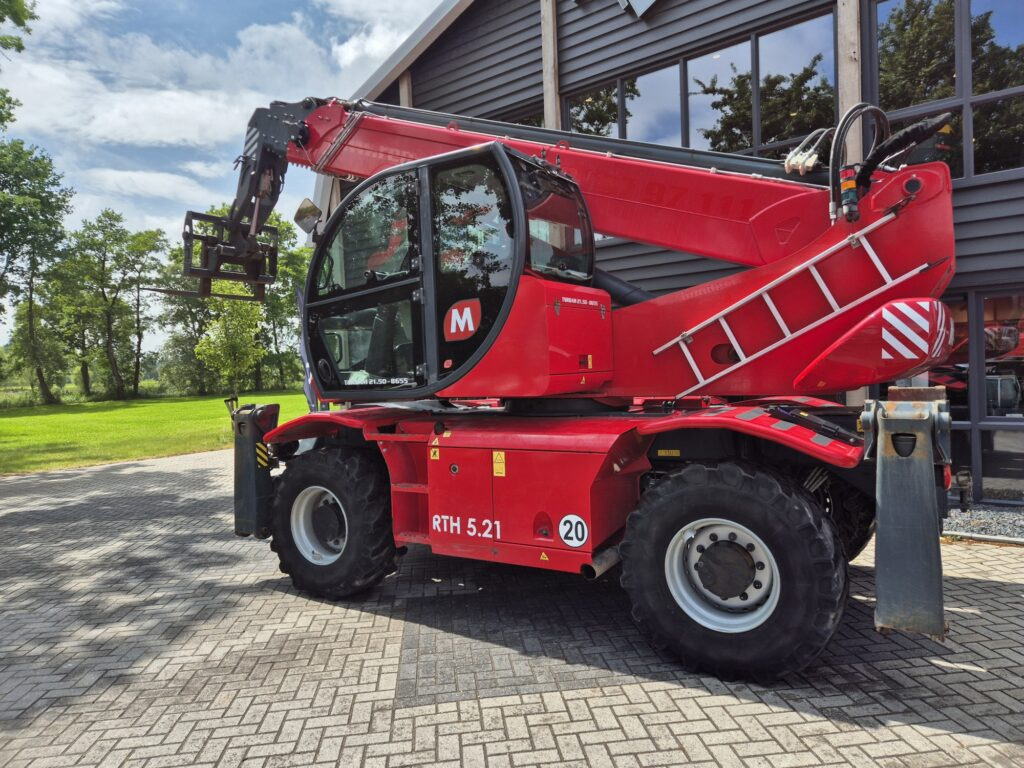 MAGNI RTH 5.21 D/D - رافعة تلسكوبية: صورة 3 MAGNI RTH 5.21 D/D - رافعة تلسكوبية: صورة 3