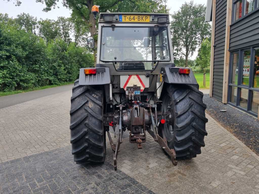 MASSEY FERGUSON 390 - جرار: صورة 4 MASSEY FERGUSON 390 - جرار: صورة 4