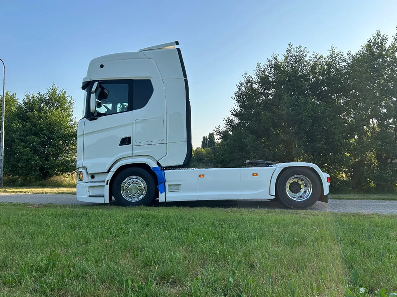 Scania S500 NGS | 4x2 NB | 4 BALOON SUSP. | PARK-COOLER | RETARDER | FULL-AIR | PTO PREP. | ACC | - وحدة جر: صورة 2 Scania S500 NGS | 4x2 NB | 4 BALOON SUSP. | PARK-COOLER | RETARDER | FULL-AIR | PTO PREP. | ACC | - وحدة جر: صورة 2