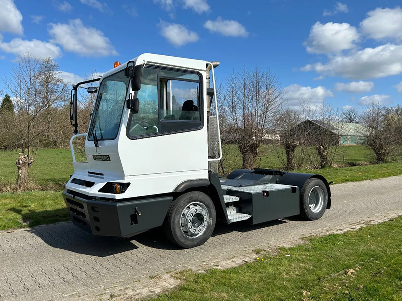 Terberg YT 182 TERBERG | MEGA | CLIMA | LOW HOURS | NEW ENGINE - جرار المحطة: صورة 1 Terberg YT 182 TERBERG | MEGA | CLIMA | LOW HOURS | NEW ENGINE - جرار المحطة: صورة 1