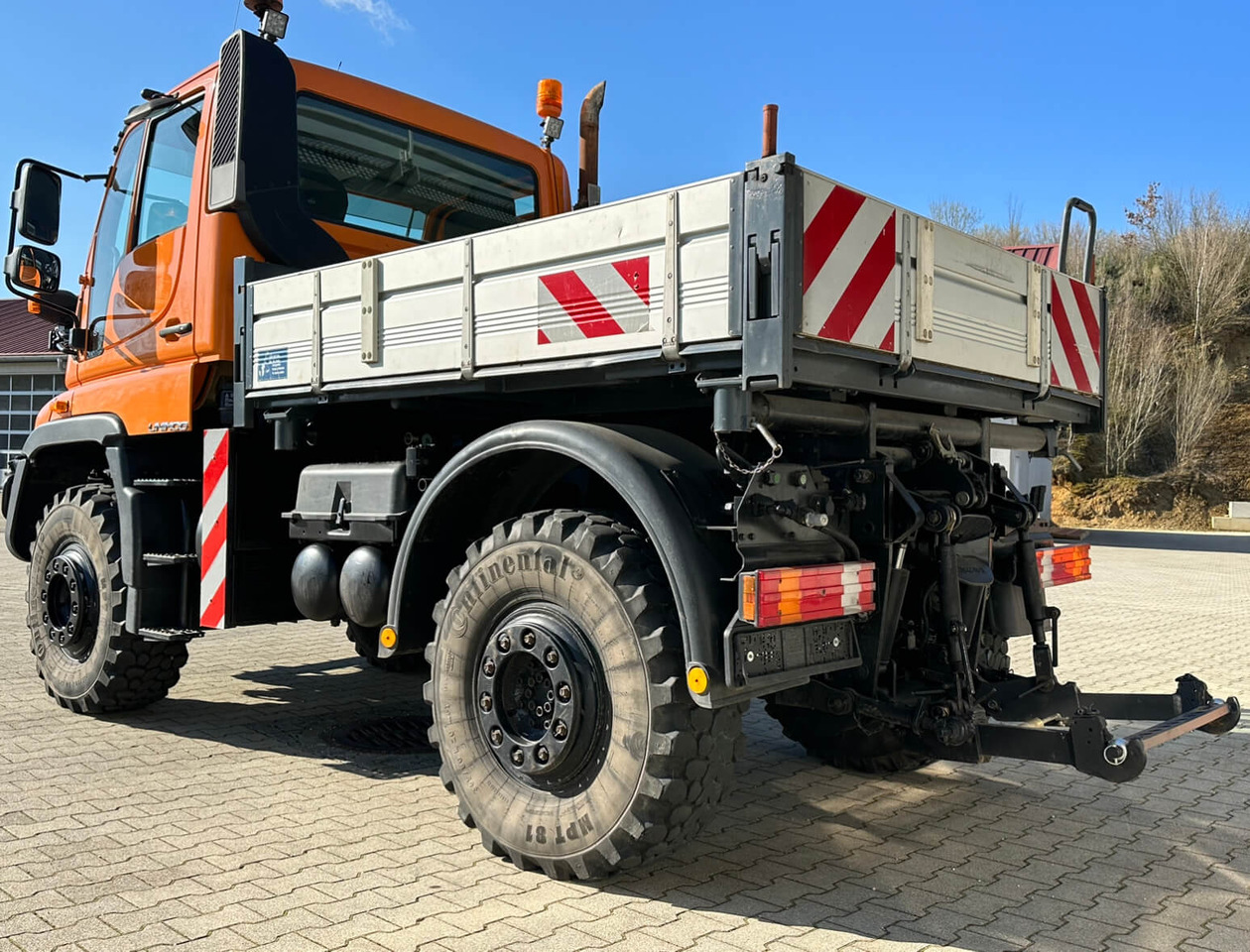 Unimog 400 - U400 405 02734 mit Heckkraftheber Mer - شاحنة قلاب: صورة 3 Unimog 400 - U400 405 02734 mit Heckkraftheber Mer - شاحنة قلاب: صورة 3