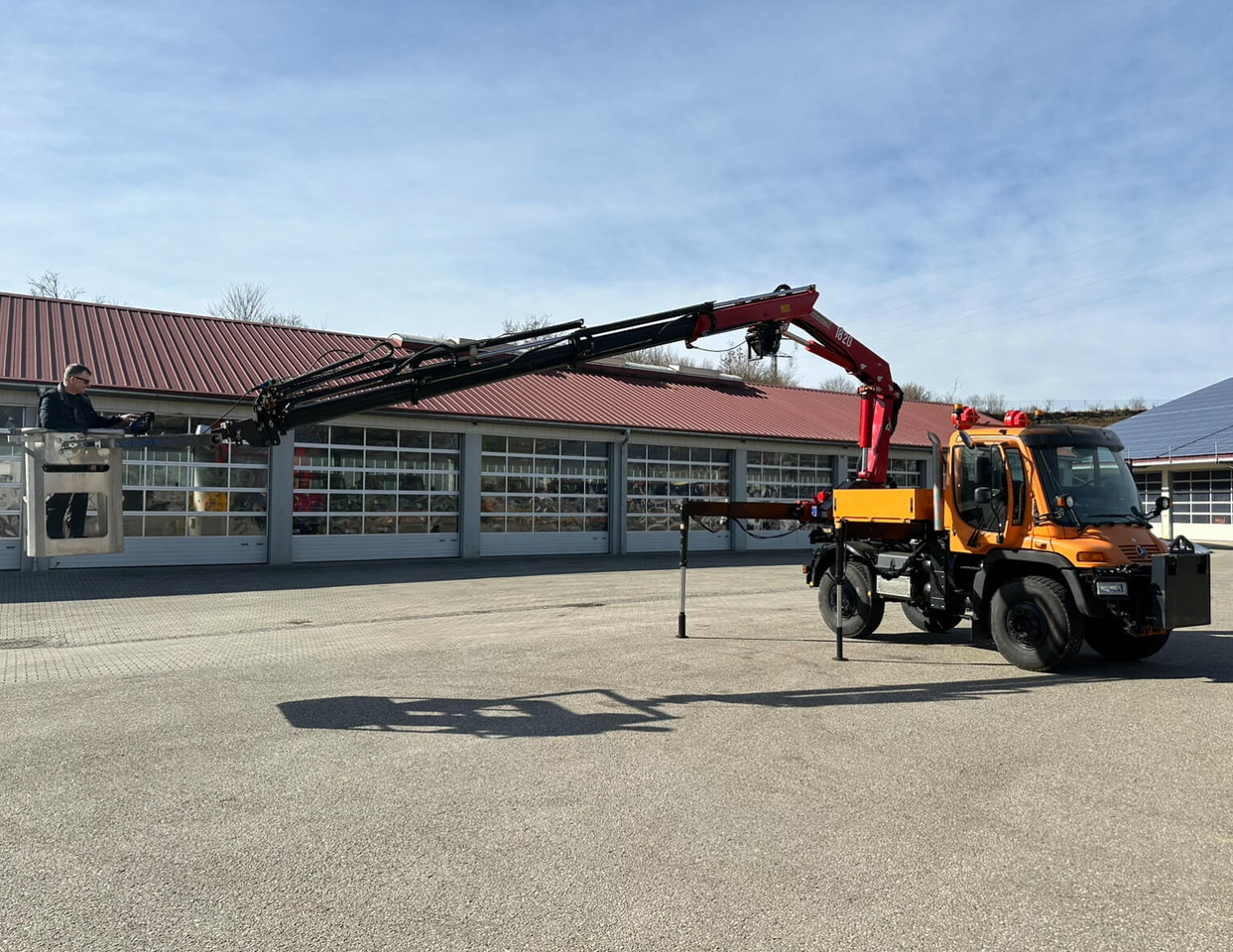 Unimog 400 - U400 405 25177 mit Wechselkran Merced - آلية المنفعة/ مركبة خاصة: صورة 2 Unimog 400 - U400 405 25177 mit Wechselkran Merced - آلية المنفعة/ مركبة خاصة: صورة 2