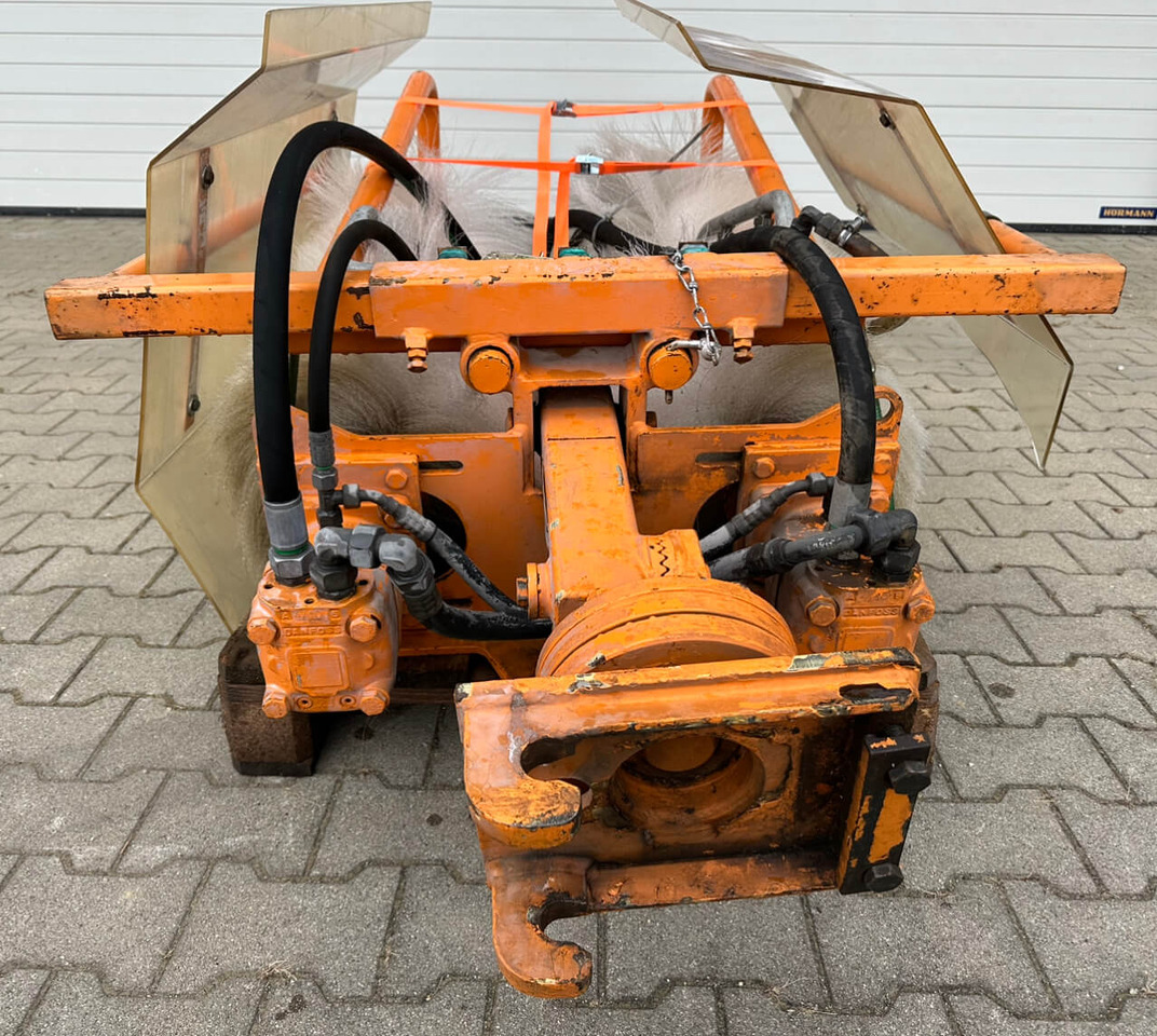 Unimog Doppelwaschbürste Mulag DWB - مكنسة: صورة 2 Unimog Doppelwaschbürste Mulag DWB - مكنسة: صورة 2