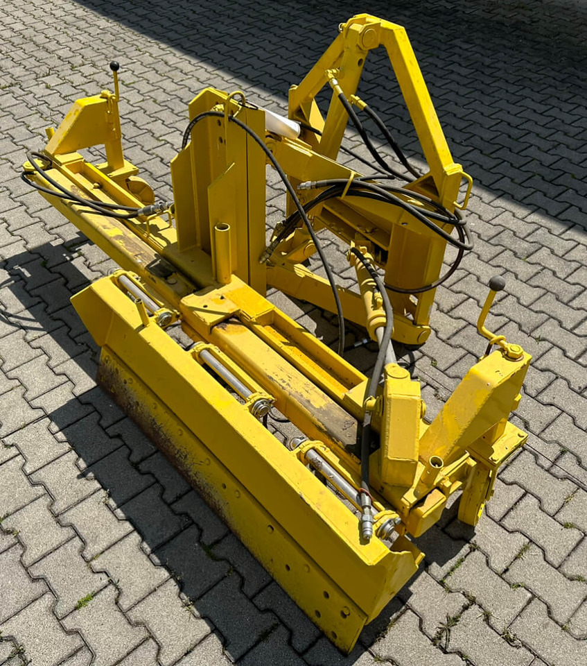 Unimog Frontanbau-Gräder Söder IA02093 - شفرة الآلة: صورة 2 Unimog Frontanbau-Gräder Söder IA02093 - شفرة الآلة: صورة 2