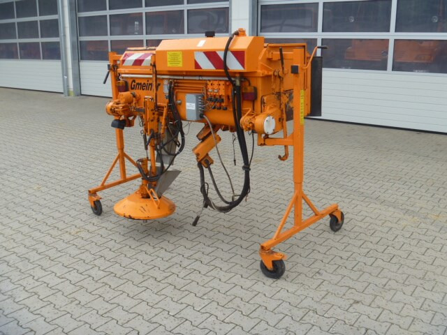 Unimog Salzstreuer Gmeiner DK WA 24V - مفرشة الرمل/ الملح: صورة 2 Unimog Salzstreuer Gmeiner DK WA 24V - مفرشة الرمل/ الملح: صورة 2