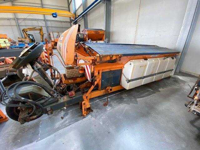 Unimog Salzstreuer Schmidt SAB40-36FR1750 - مفرشة الرمل/ الملح: صورة 1 Unimog Salzstreuer Schmidt SAB40-36FR1750 - مفرشة الرمل/ الملح: صورة 1