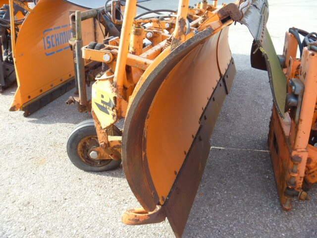 Unimog Schneepflug - Schneeschild Pietsch EK325 - كاسحة ثلوج: صورة 2 Unimog Schneepflug - Schneeschild Pietsch EK325 - كاسحة ثلوج: صورة 2