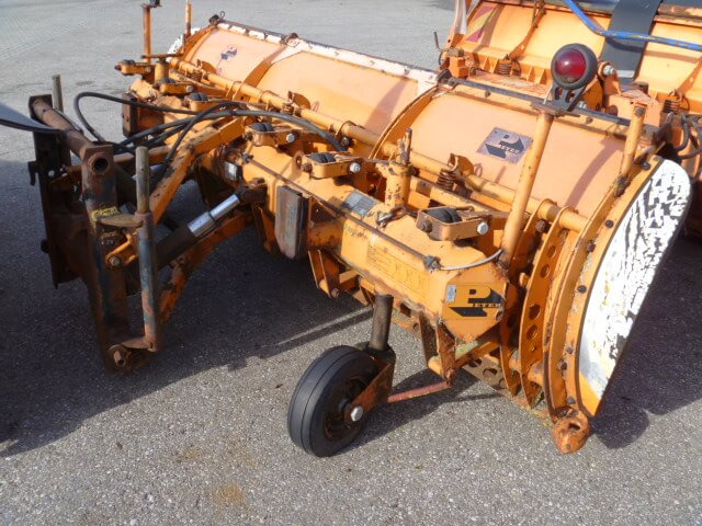 Unimog Schneepflug - Schneeschild Pietsch EK325 - كاسحة ثلوج: صورة 3 Unimog Schneepflug - Schneeschild Pietsch EK325 - كاسحة ثلوج: صورة 3