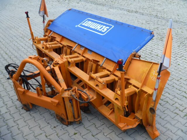 Unimog Schneepflug - Schneeschild Schmidt MF 3.3 - كاسحة ثلوج: صورة 4 Unimog Schneepflug - Schneeschild Schmidt MF 3.3 - كاسحة ثلوج: صورة 4