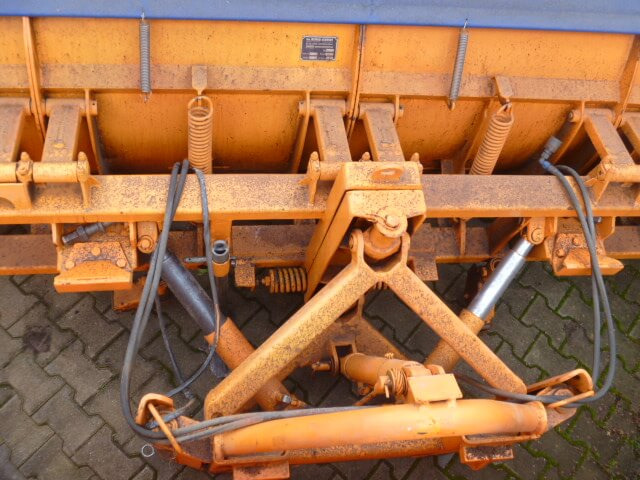 Unimog Schneepflug - Schneeschild Schmidt MF5.3 - كاسحة ثلوج: صورة 4 Unimog Schneepflug - Schneeschild Schmidt MF5.3 - كاسحة ثلوج: صورة 4