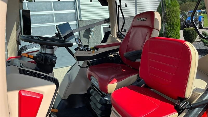 Case IH Optum 300 CVX AFS Connect med frontlift og SafeGua - جرار: صورة 3 Case IH Optum 300 CVX AFS Connect med frontlift og SafeGua - جرار: صورة 3