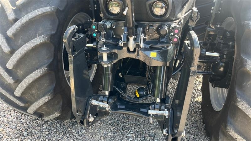 Case IH Optum 300 CVX AFS Connect med frontlift og SafeGua - جرار: صورة 4 Case IH Optum 300 CVX AFS Connect med frontlift og SafeGua - جرار: صورة 4