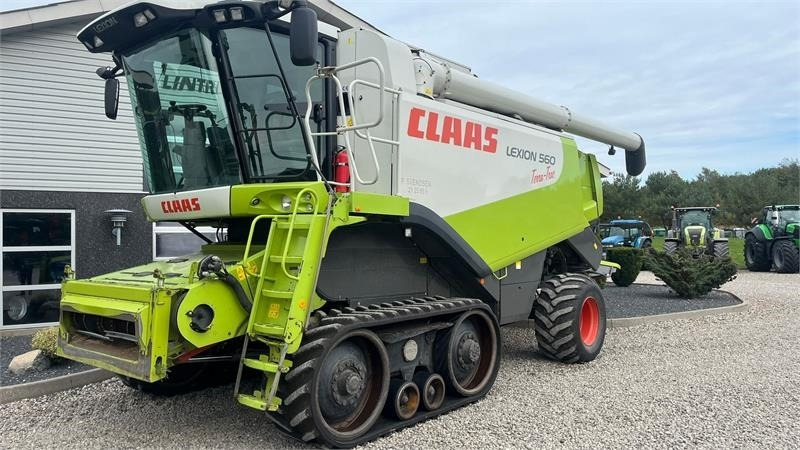 Claas LEXION 560 Med ny bælter og 4wd - حصادة موحَّدة: صورة 2 Claas LEXION 560 Med ny bælter og 4wd - حصادة موحَّدة: صورة 2