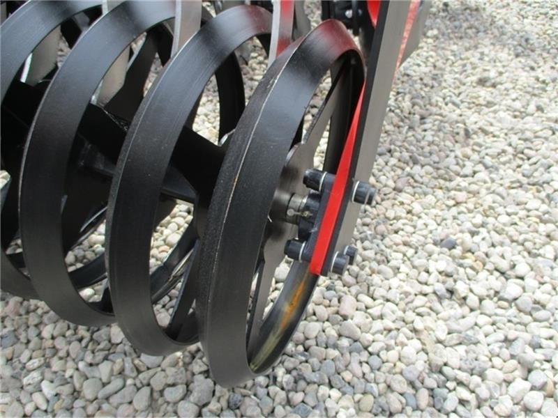 Dexwal Mamut 4 m med v-rings pakker og 560 mm tal - قرص مسلفة: صورة 4 Dexwal Mamut 4 m med v-rings pakker og 560 mm tal - قرص مسلفة: صورة 4