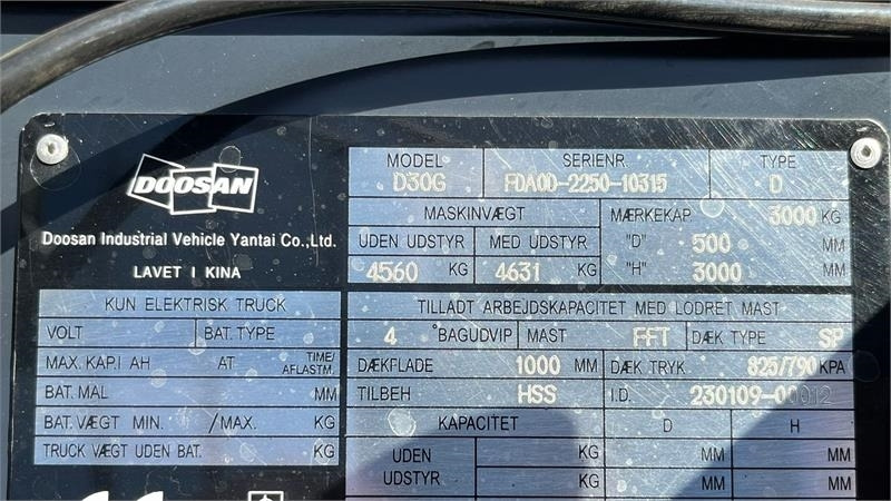 رافعة شوكية ديزل Doosan D30 G med kabine og KUN 57 TIMER FRA NY, MED TIME: صورة 9