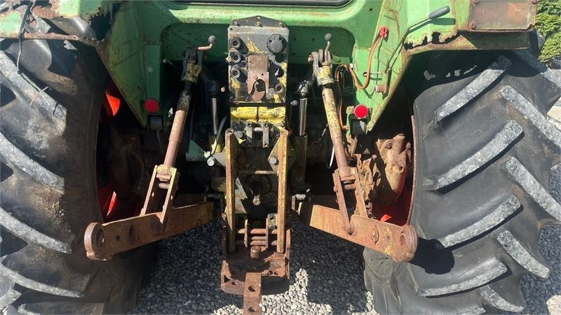 Fendt 308 LS Farmer Turbomatik med frontlæsser og skovin - جرار: صورة 4 Fendt 308 LS Farmer Turbomatik med frontlæsser og skovin - جرار: صورة 4