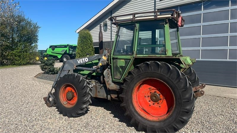 Fendt 308 LS Farmer Turbomatik med frontlæsser og skovin - جرار: صورة 3 Fendt 308 LS Farmer Turbomatik med frontlæsser og skovin - جرار: صورة 3
