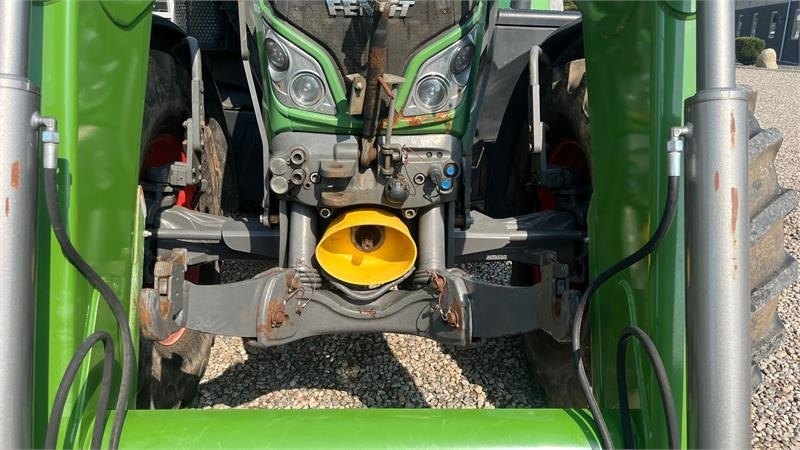Fendt 720 Vario Med frontlæsser, frontlift og frontPTO - جرار: صورة 4 Fendt 720 Vario Med frontlæsser, frontlift og frontPTO - جرار: صورة 4