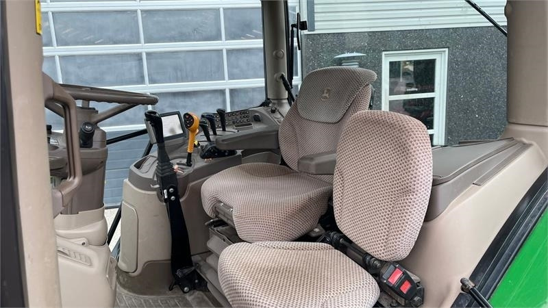 John Deere 6115R Med frontlæsser og krybegear - جرار: صورة 5 John Deere 6115R Med frontlæsser og krybegear - جرار: صورة 5