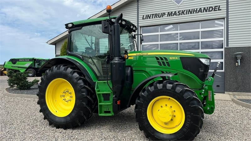 جرار John Deere 6135R Krybegear, frontlift, TLS Affjedret foraksel: صورة 15
