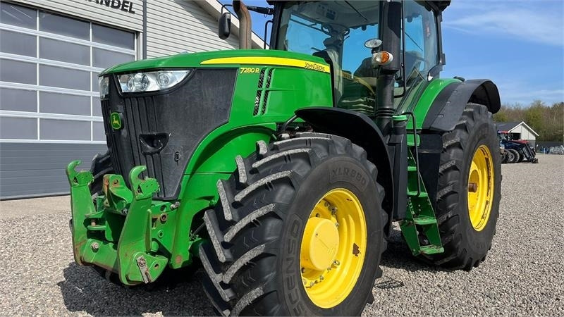John Deere 7280R Næsten nye dæk, Autopower og frontlift - جرار: صورة 2 John Deere 7280R Næsten nye dæk, Autopower og frontlift - جرار: صورة 2