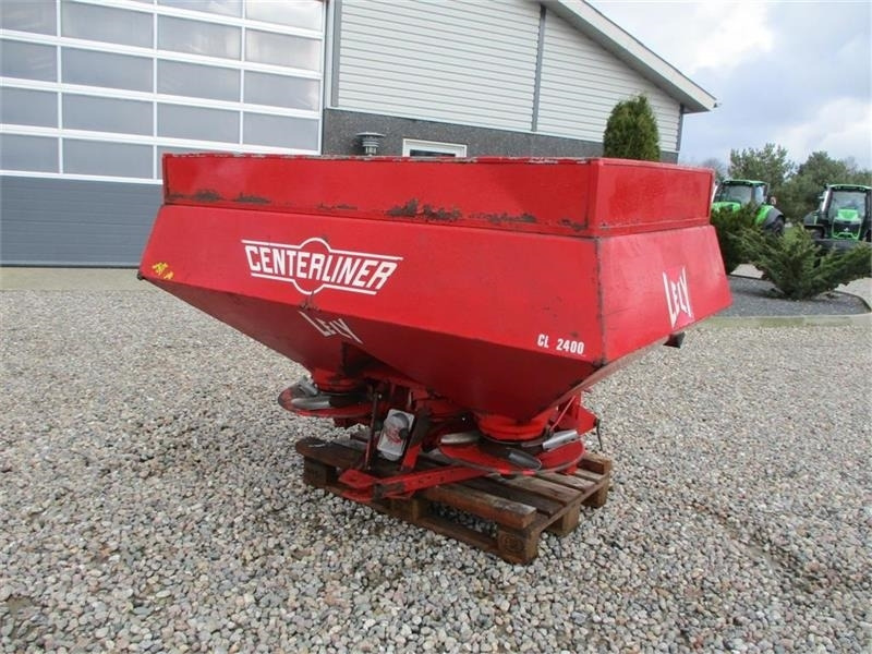 Lely Centerline CL 2400 Med hydraulisk tilt til kantspr - آلة رش السماد: صورة 2 Lely Centerline CL 2400 Med hydraulisk tilt til kantspr - آلة رش السماد: صورة 2