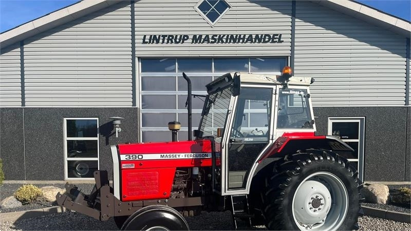 Massey Ferguson 390 HiLine med frontlift - جرار: صورة 1 Massey Ferguson 390 HiLine med frontlift - جرار: صورة 1