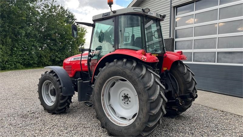 Massey Ferguson 5465 Med frontlift - جرار: صورة 3 Massey Ferguson 5465 Med frontlift - جرار: صورة 3
