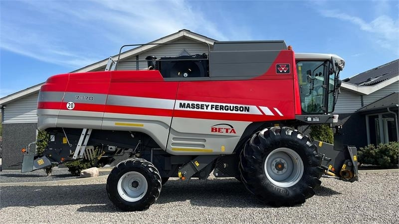 Massey Ferguson 7370 BETA. Gårdmaskine med kun 1080 motortimer. Me - حصادة موحَّدة: صورة 2 Massey Ferguson 7370 BETA. Gårdmaskine med kun 1080 motortimer. Me - حصادة موحَّدة: صورة 2