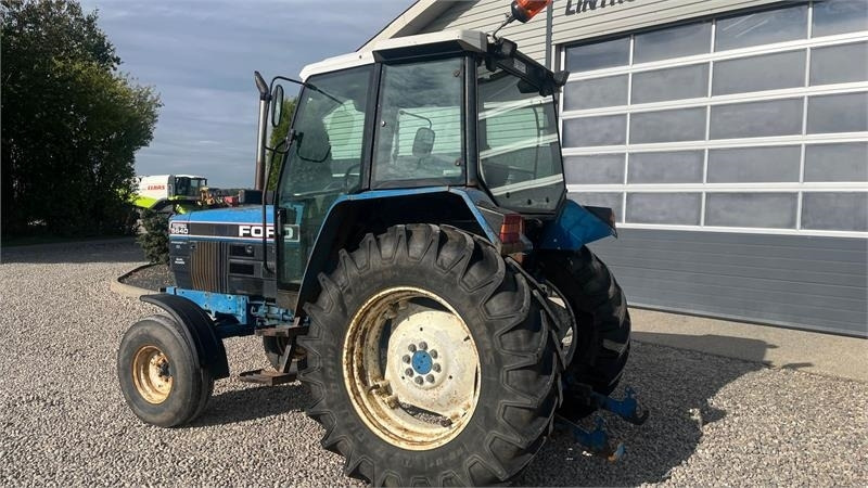 New Holland 5640 SL Dualpower - جرار: صورة 3 New Holland 5640 SL Dualpower - جرار: صورة 3