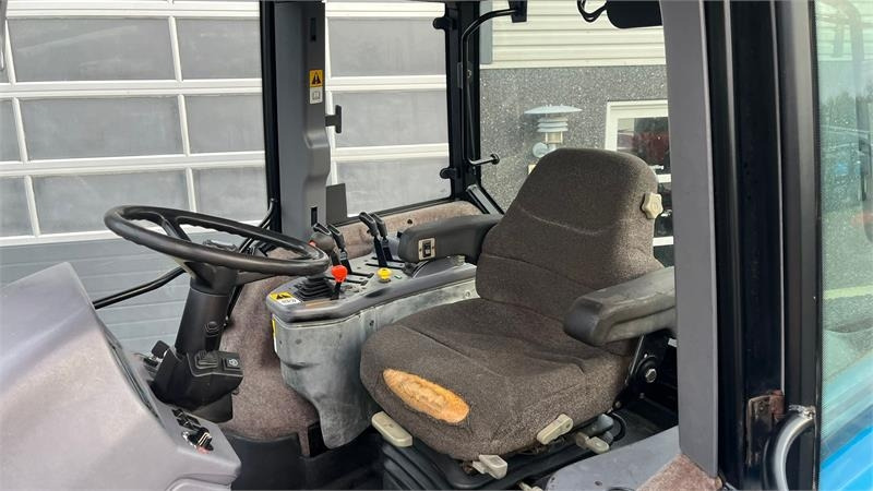 New Holland 8970 Velholdt super stærk traktor - جرار: صورة 4 New Holland 8970 Velholdt super stærk traktor - جرار: صورة 4