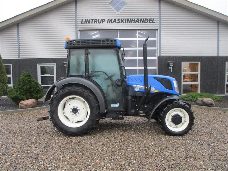New Holland T4.80 F SuperSteear med aircondition og koblingsfr - جرار: صورة 2 New Holland T4.80 F SuperSteear med aircondition og koblingsfr - جرار: صورة 2