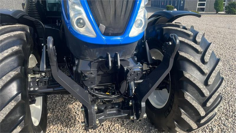 New Holland T6.165 AutoCommannd med frontlift - جرار: صورة 4 New Holland T6.165 AutoCommannd med frontlift - جرار: صورة 4