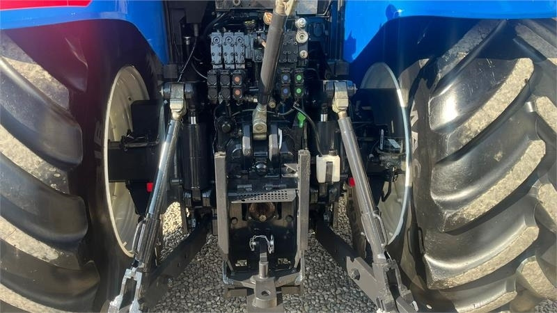 New Holland T7.270 AutoCommand med frontlift - جرار: صورة 5 New Holland T7.270 AutoCommand med frontlift - جرار: صورة 5