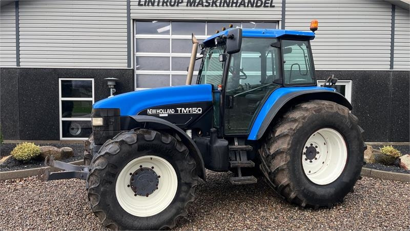 New Holland TM150 Med frontlift - جرار: صورة 1 New Holland TM150 Med frontlift - جرار: صورة 1