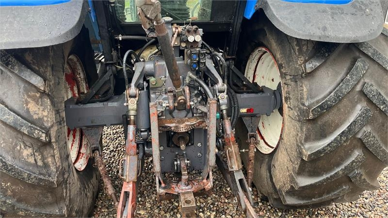 New Holland TM150 Med frontlift - جرار: صورة 4 New Holland TM150 Med frontlift - جرار: صورة 4