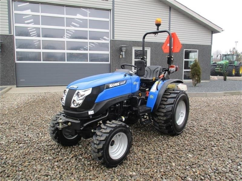 Solis 26 6+2 Gearmaskine med servostyring og industrihju  - جرار البلدية: صورة 2 Solis 26 6+2 Gearmaskine med servostyring og industrihju  - جرار البلدية: صورة 2