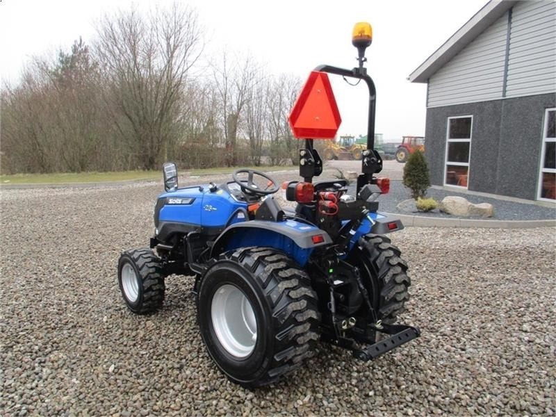 Solis 26 6+2 Gearmaskine med servostyring og industrihju  - جرار البلدية: صورة 3 Solis 26 6+2 Gearmaskine med servostyring og industrihju  - جرار البلدية: صورة 3
