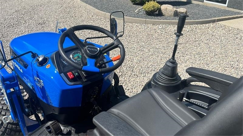 Solis H26 HST Med Frontlæsser og GardenPro dæk  - جرار البلدية: صورة 5 Solis H26 HST Med Frontlæsser og GardenPro dæk  - جرار البلدية: صورة 5