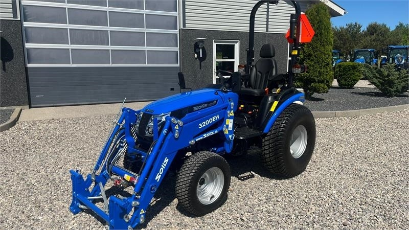 Solis H26 HST Turfdæk og Frontlæsser  - جرار البلدية: صورة 2 Solis H26 HST Turfdæk og Frontlæsser  - جرار البلدية: صورة 2