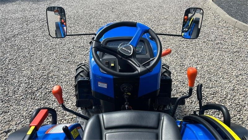 Solis S26 6+2 Gearmaskine med Servostyring og brede trak  - جرار البلدية: صورة 5 Solis S26 6+2 Gearmaskine med Servostyring og brede trak  - جرار البلدية: صورة 5