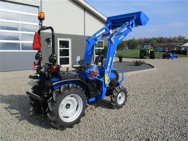 Solis S26 6+2 gearmaskine med Fuldhydraulisk frontlæsser - جرار: صورة 3 Solis S26 6+2 gearmaskine med Fuldhydraulisk frontlæsser - جرار: صورة 3