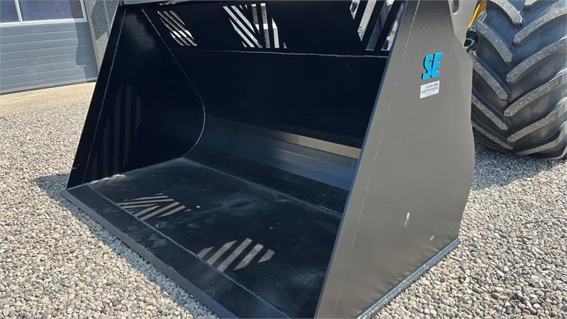 Volvo 4m3 skovl med Volvo beslag på. Den er 2.75m bred - اللودر بعجل: صورة 3 Volvo 4m3 skovl med Volvo beslag på. Den er 2.75m bred - اللودر بعجل: صورة 3