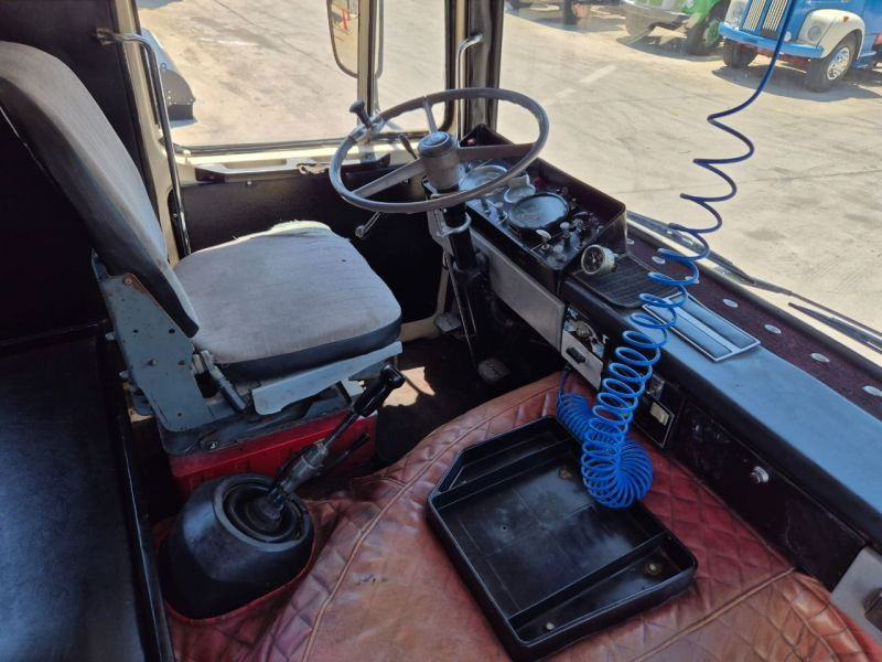 وحدة جر Scania LB110 Scania LBS110 6X2: صورة 10