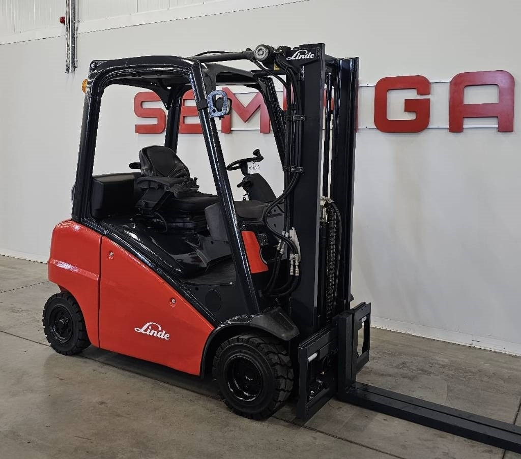 Linde 10560- H18T - رافعة شوكية تعمل بالغاز: صورة 1 Linde 10560- H18T - رافعة شوكية تعمل بالغاز: صورة 1