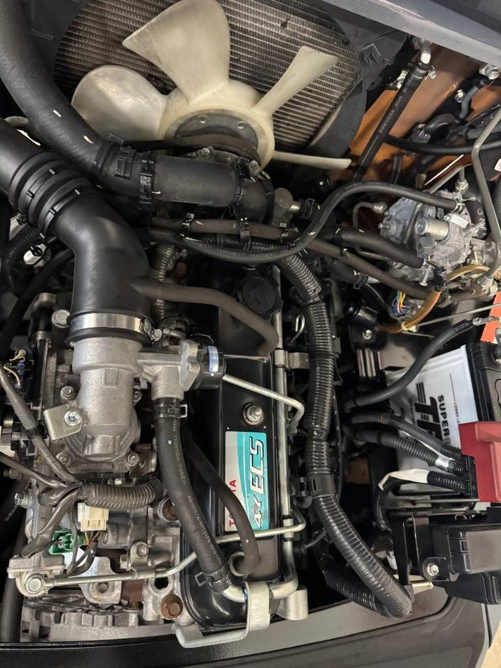 Toyota 10806 02-8FGL15 - رافعة شوكية: صورة 4 Toyota 10806 02-8FGL15 - رافعة شوكية: صورة 4