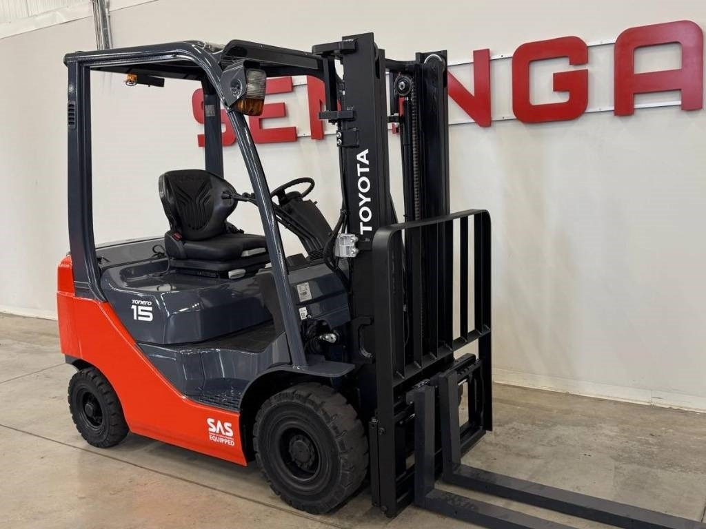 Toyota 10856 02-8FDF15 - رافعة شوكية ديزل: صورة 2 Toyota 10856 02-8FDF15 - رافعة شوكية ديزل: صورة 2